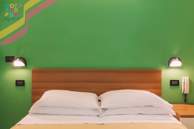 Bedroom 2, hotel T depandance, Rimini