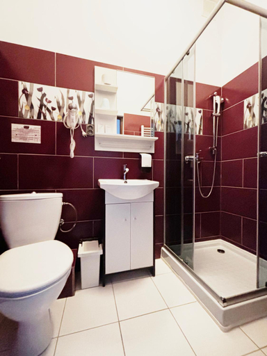 Bathroom 12