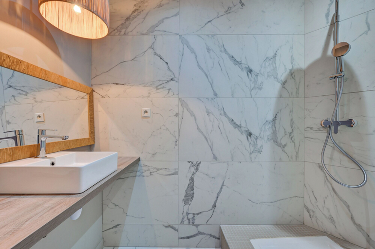 Bathroom 5, Hôtel Bellegarde by Viktor, Bouches-du-Rhône