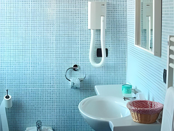 Bathroom 4, Hotel Europa, Imperia