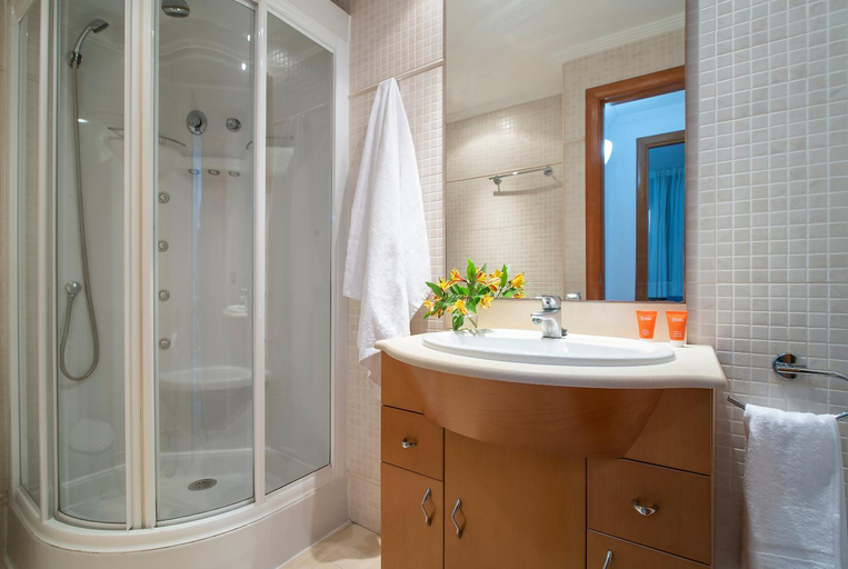 Bathroom 2, Pierre & Vacances Altea Beach - Port, Alicante