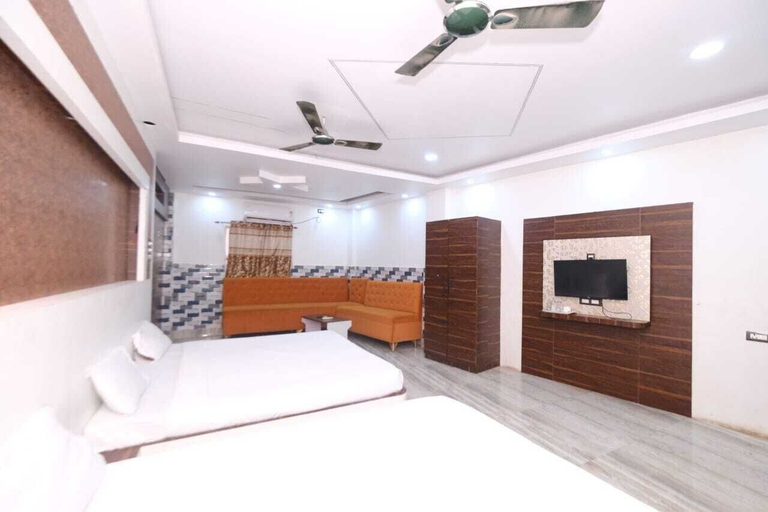 Bedroom 2, Kamala Hotel, Deoghar