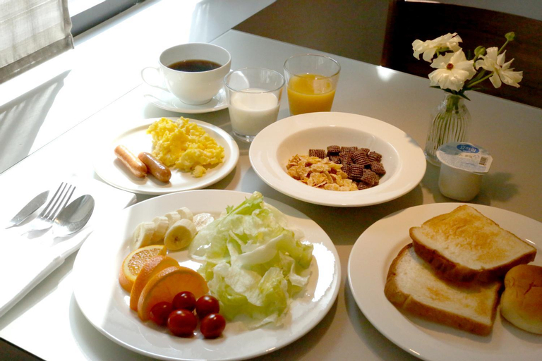 Food & Drinks 8