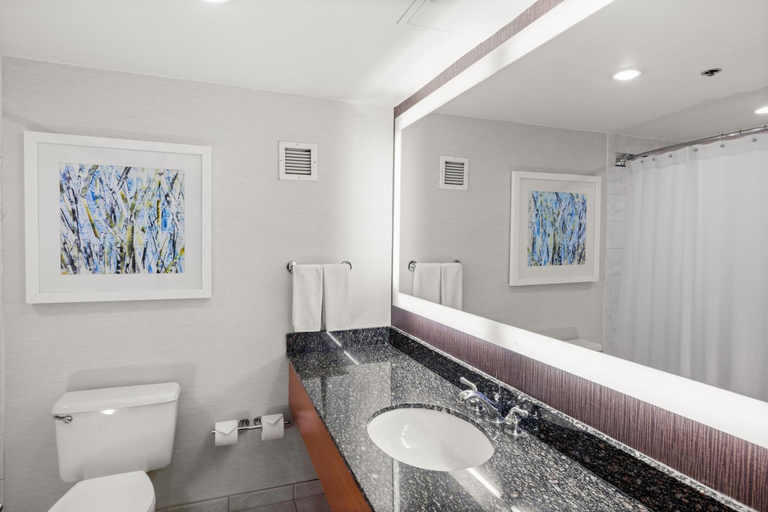Bathroom 13