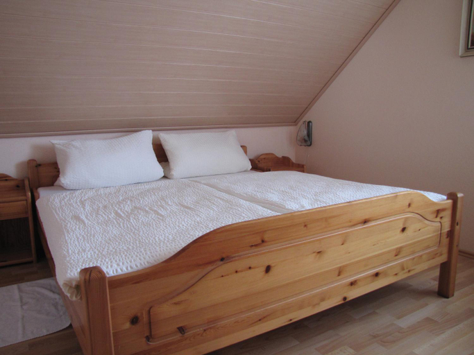 Bedroom 2, Weingut u. Gastehaus Menten, Cochem-Zell