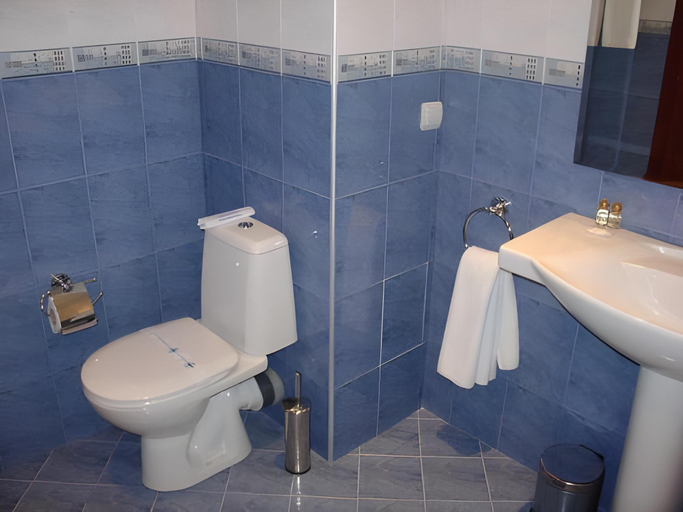 Bathroom 3, Bojur & Bojurland Apartment Complex, Bansko