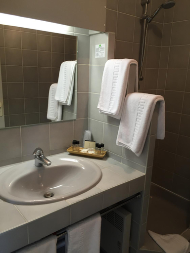 Bathroom, Hotel Le Rivage, Loiret
