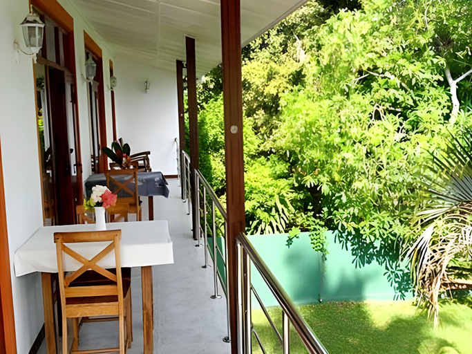 Others 4, River Side Inn Fuji, Bentota