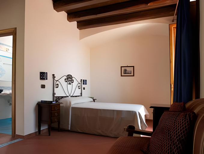 Bedroom 3, Portico Del Paradiso, Salerno