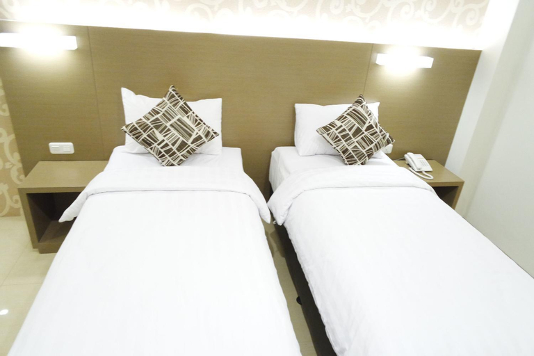 Bedroom 13
