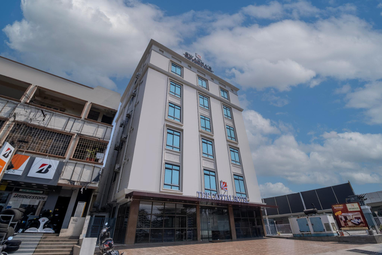 Others 4, Monday hotels Swarnas The Capital, Krishna
