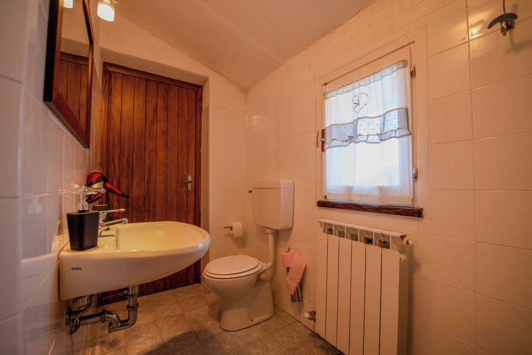 Bathroom 4, Paradise La Tana, Bergamo