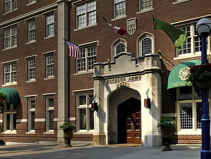 Exterior 6