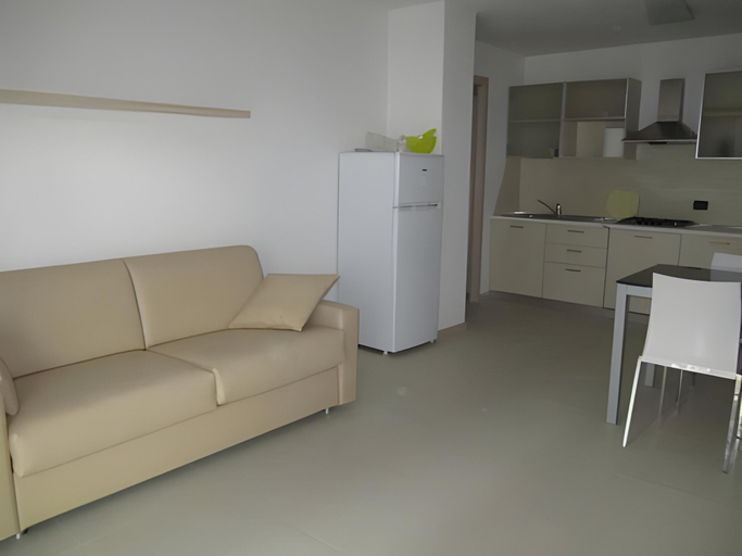 Others 3, Residence Aprilia, Gorizia