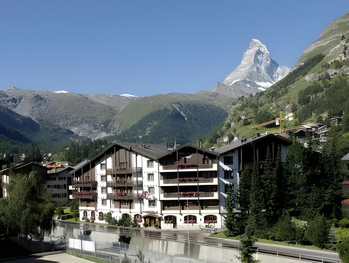 Exterior & Views 1, Hotel National Zermatt, Visp