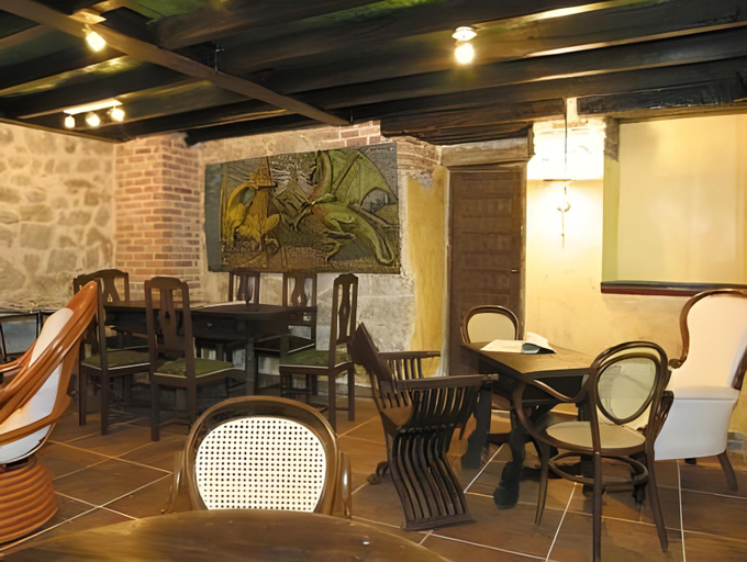 Food & Drinks, Luna del Valle, Asturias