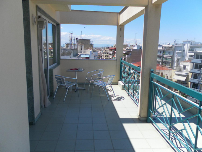 Others 5, Esperia, Central Macedonia