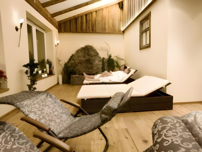 Bedroom 2, Seehotel Hartung & Ferienappartements, Ostallgäu
