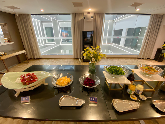 Food & Drinks 5, Echarm Hotel Wuhan Wusheng Road Metro Station Cade Square, Wuhan