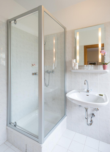 Bathroom 5, Hotel Fontana - ADULTS ONLY, Ahrweiler