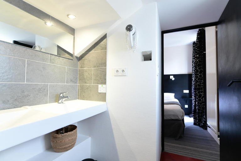 Bathroom 3, Hotel Le Loft, Hautes-Pyrénées