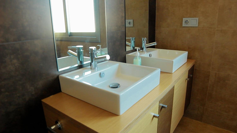 Bathroom, Albir Palace, Alicante