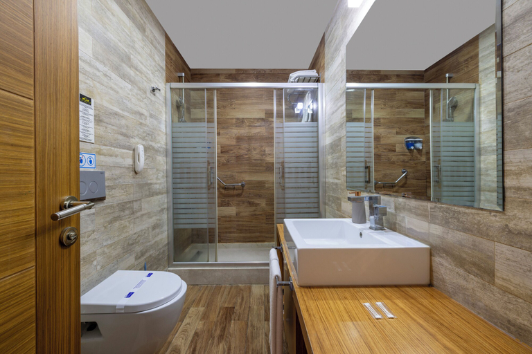 Bathroom 5, My Plus Royal Ataşehir, Atasehir