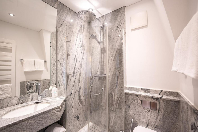 Bathroom 2, Landgasthof Adler, Breisgau-Hochschwarzwald