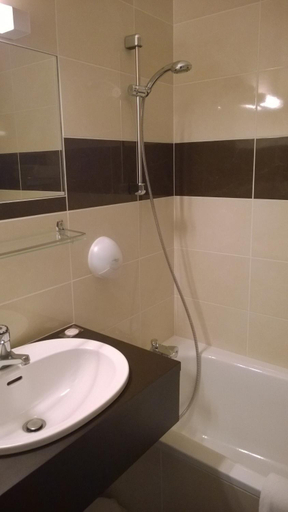 Bathroom 4, Hotel d'Alsace, Bas-Rhin