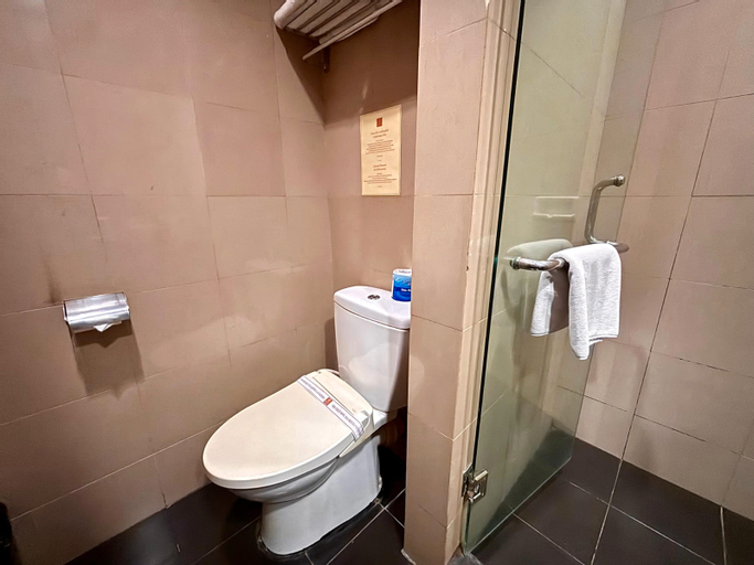 Bathroom 3