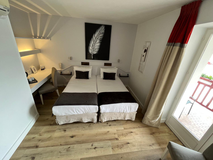 Bedroom 9