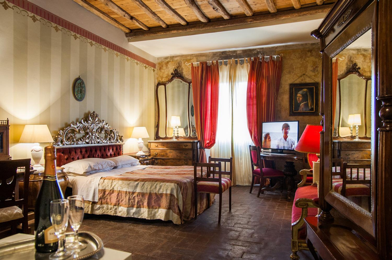 Al Tuscany, Lucca