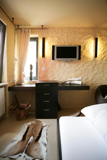 Bedroom 3, Vinotel Augustin, Kitzingen