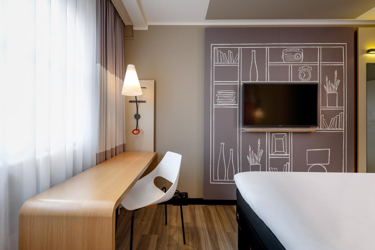 Bedroom 9
