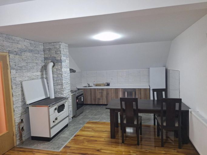 Others 5, Apartman Danica, Foča