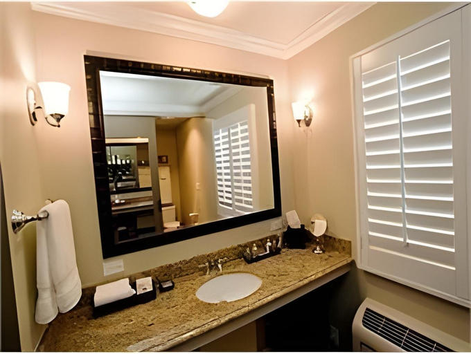 Bathroom 5, The Hadsten Solvang, Tapestry Collection by Hilton, Santa Barbara