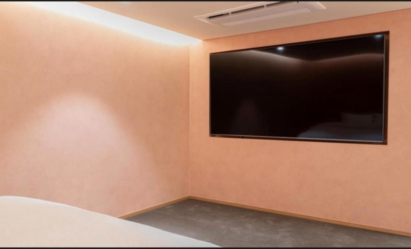 Bedroom 25