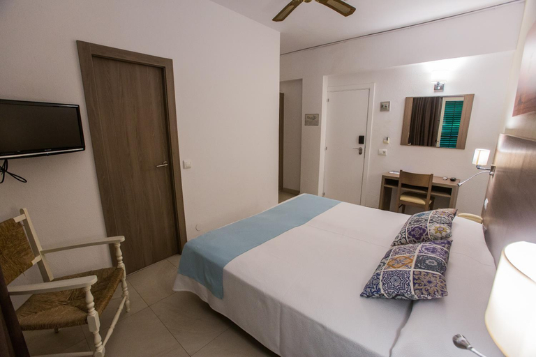 Bedroom 3, Tagomago, Baleares