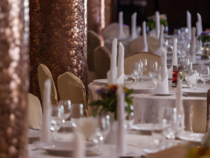 Food & Drinks 4, Hotel International, Sanmartin