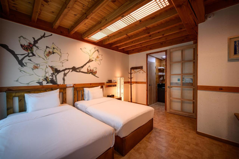 Bedroom 4, Jeonju Wangyijimil Hanok Hotel, Jeonju