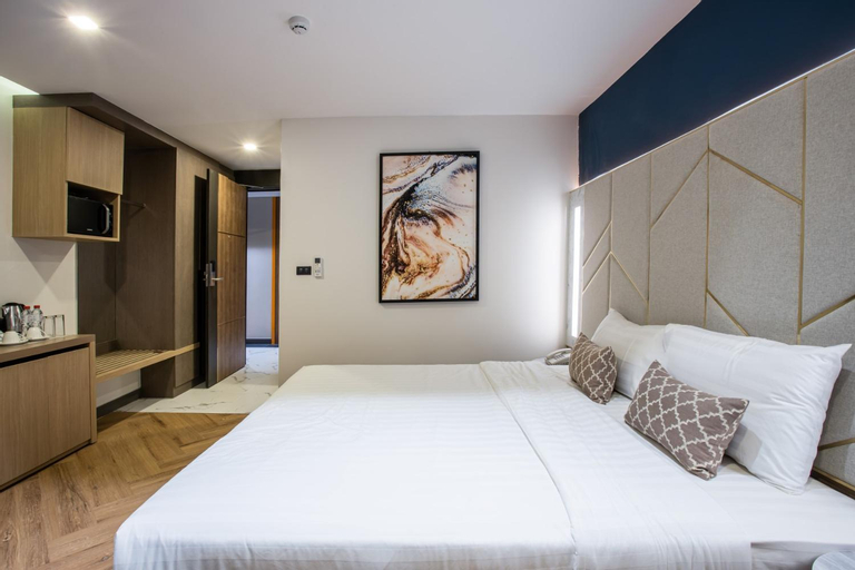 Bedroom 8