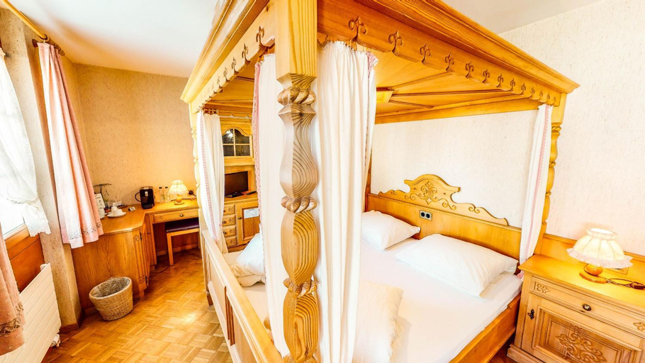 Bedroom, Schweizerhof, Sarganserland