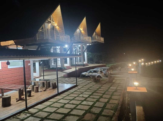 Exterior & Views 2, Manshas High-5 Resort, Satara