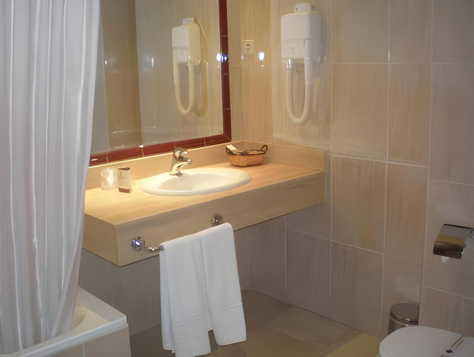Bathroom 4, Hostal Plaza Mayor, Madrid
