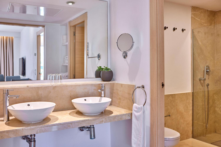 Bathroom 5, Zafiro Bahia, Baleares