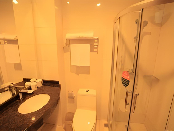 Bathroom 3, GreenTree Inn Yangzhou Shouxihu South Gate Hotel, Yangzhou