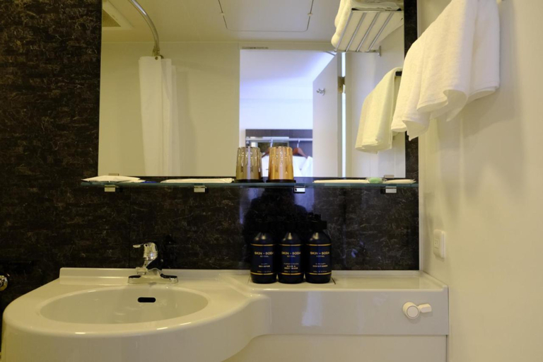 Bathroom 5, Garner Hotel OSAKA HONMACHI KITA SEMBA by IHG, Osaka