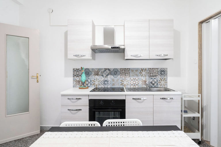 Others 5, Bari Station Classic Apartment by Wonderful Italy, Bari