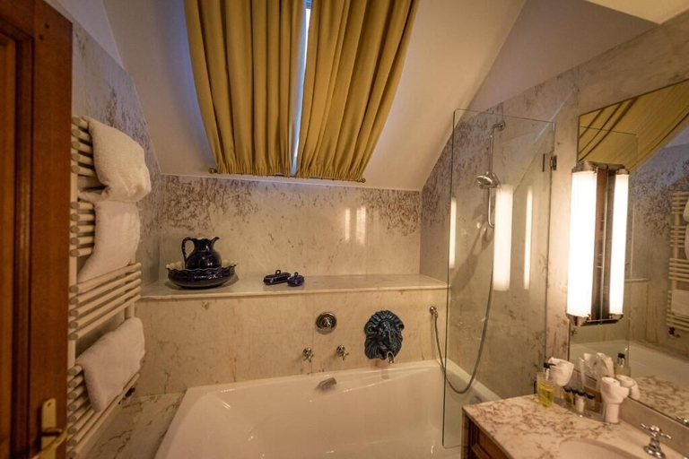 Bedroom 23