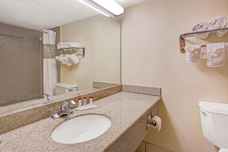 Bathroom 2, Motel 6 Rock Hill, SC - Cherry Road, York